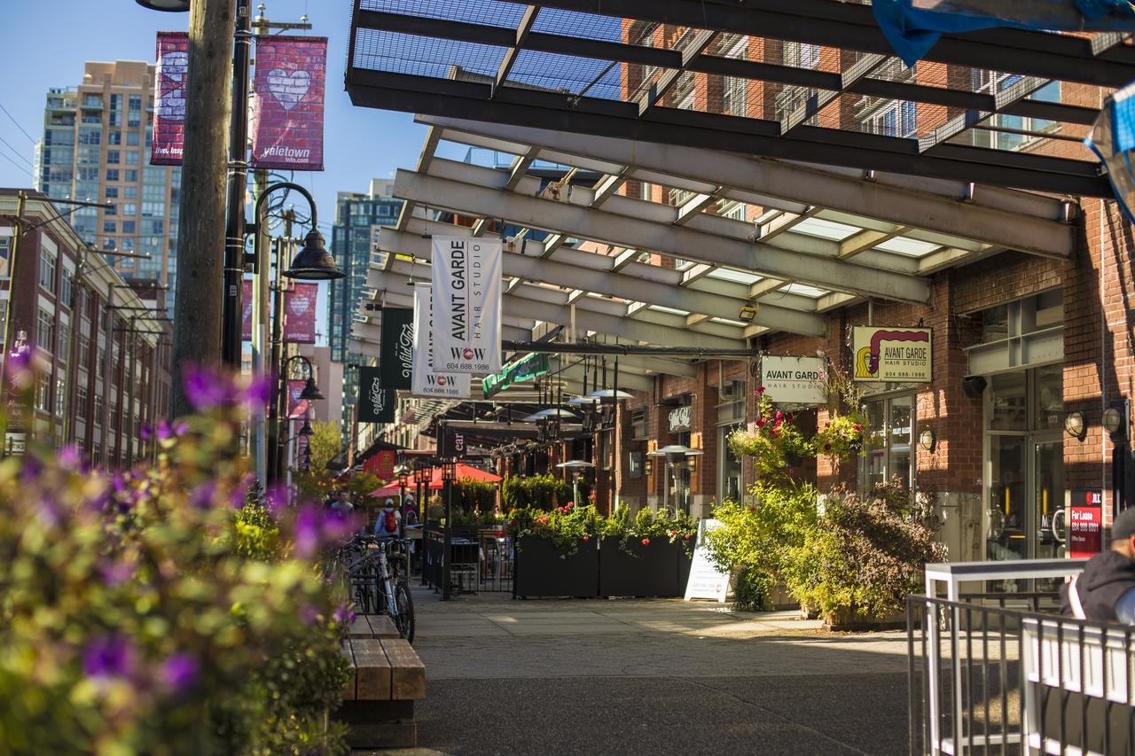 Opus Vancouver Hotel Exterior foto